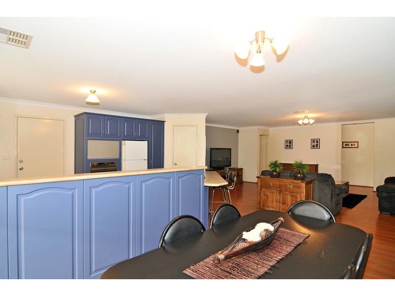 3 Argyle Fairway, Lakelands WA 6180