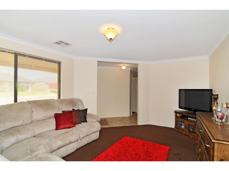 3 Argyle Fairway, Lakelands WA 6180