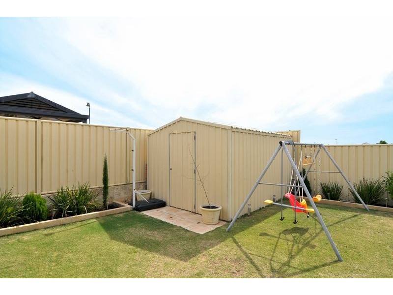 3 Argyle Fairway, Lakelands WA 6180