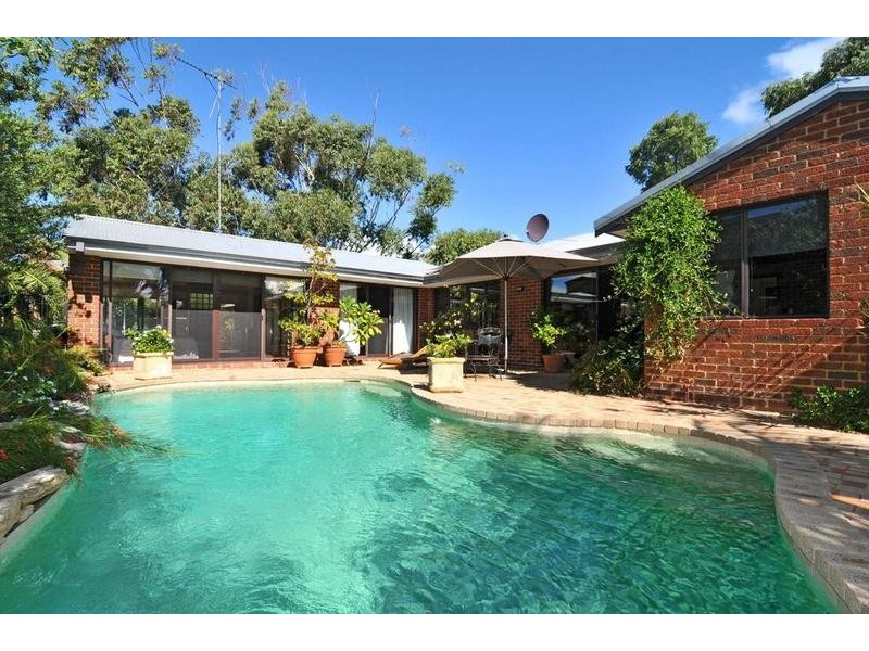 44 Shayne Street, Halls Head WA 6210