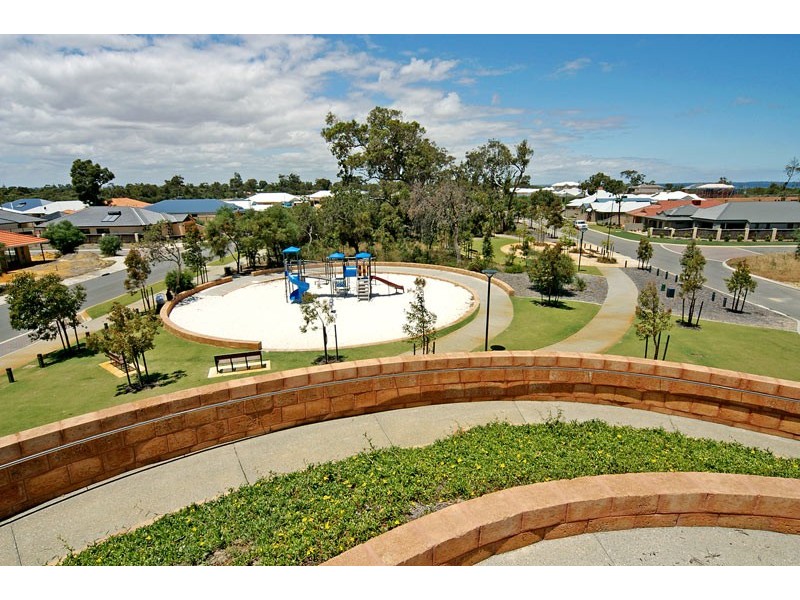 127 Darwin Tce, Dudley Park WA 6210