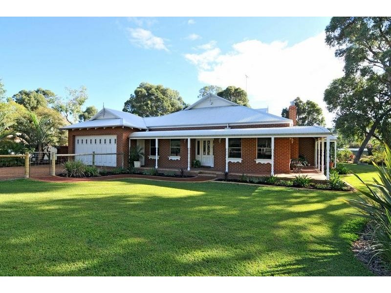 74 Victoria Circle, Greenfields WA 6210