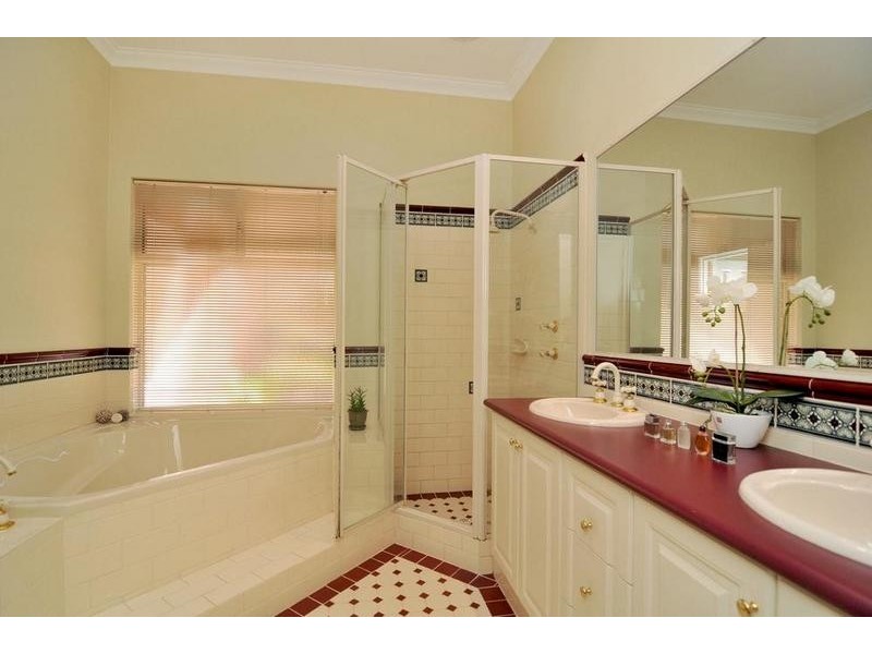 74 Victoria Circle, Greenfields WA 6210