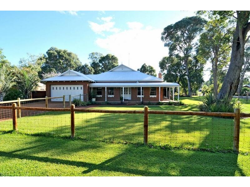 74 Victoria Circle, Greenfields WA 6210