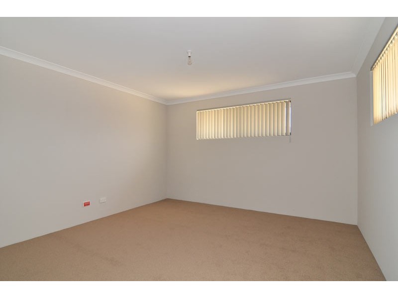 65 Carissa Turn, Halls Head WA 6210