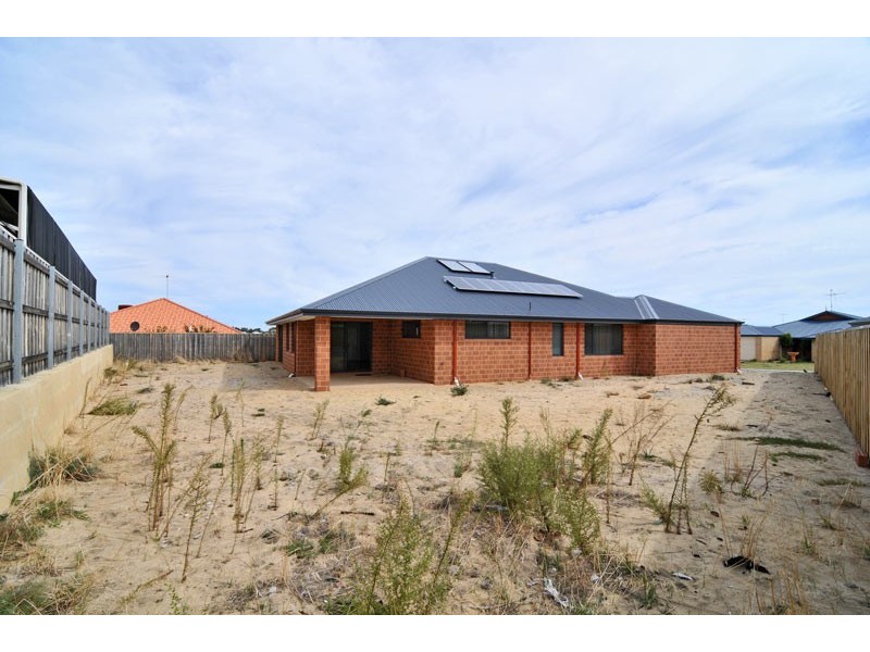 65 Carissa Turn, Halls Head WA 6210