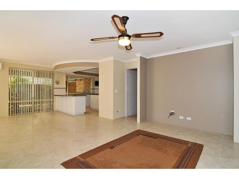 55 Oaklands Avenue, Halls Head WA 6210