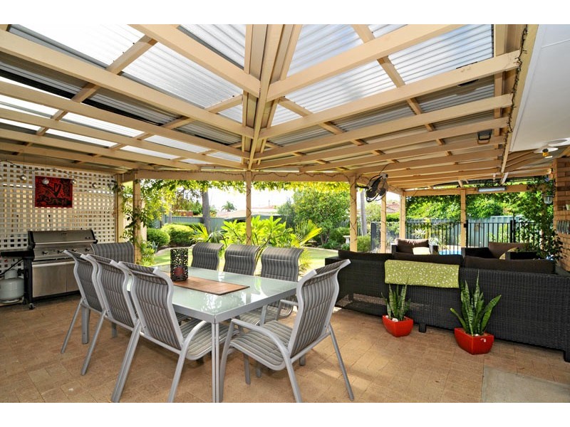 3 Napier Close, Halls Head WA 6210