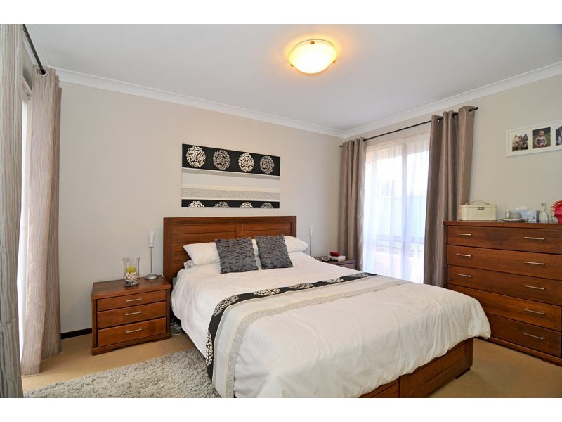 3 Napier Close, Halls Head WA 6210