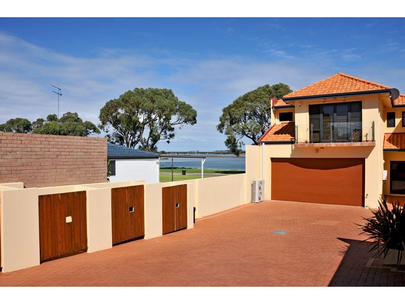 6/10 Winjan Place, Dudley Park WA 6210