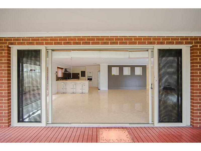 33 Lord Hobart Drive, Madora Bay WA 6210