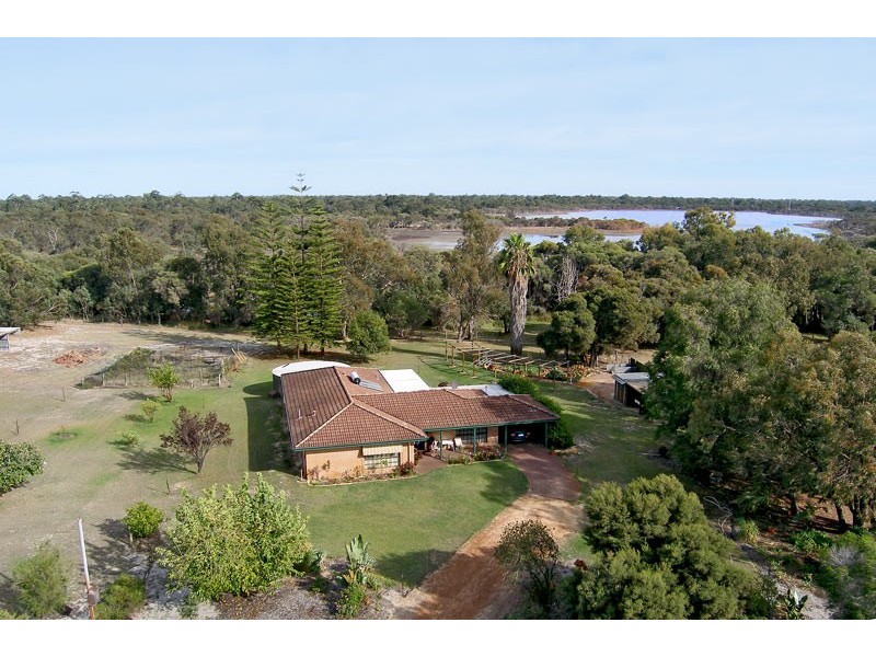 129 Fiegert Road, Barragup WA 6209