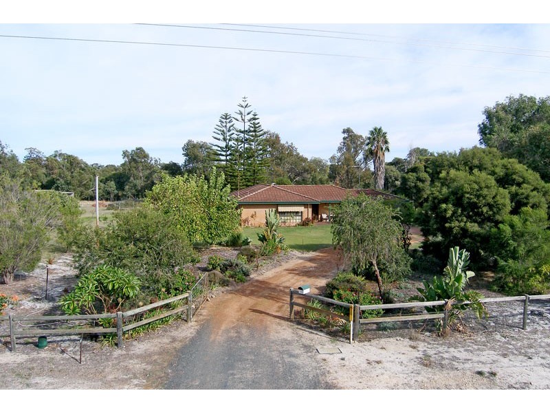 129 Fiegert Road, Barragup WA 6209