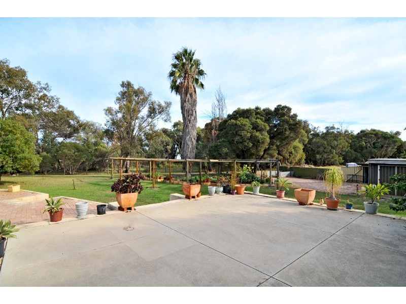 129 Fiegert Road, Barragup WA 6209