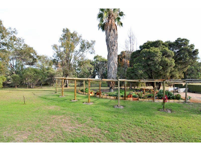 129 Fiegert Road, Barragup WA 6209