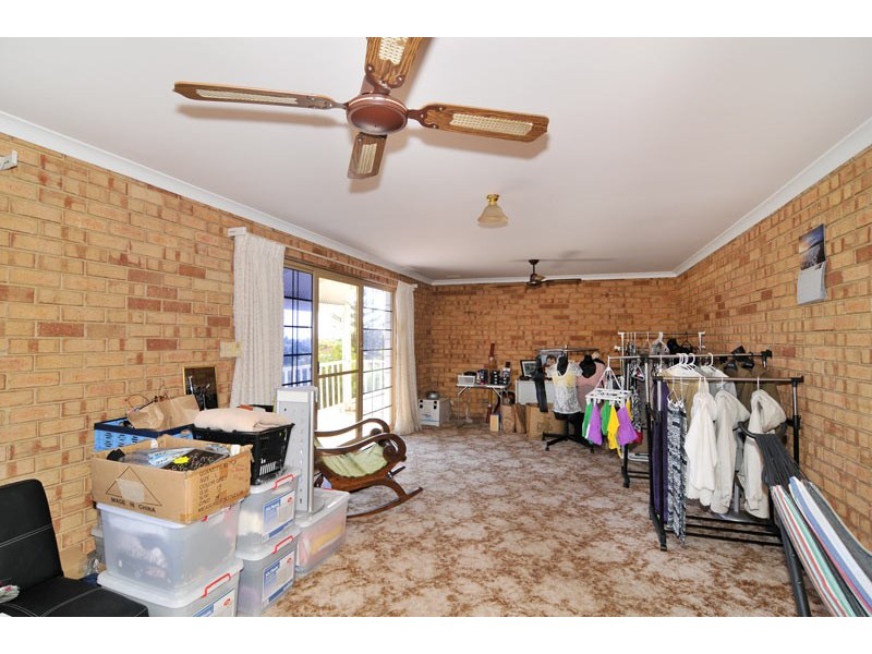 7 Kestrel Close, Halls Head WA 6210