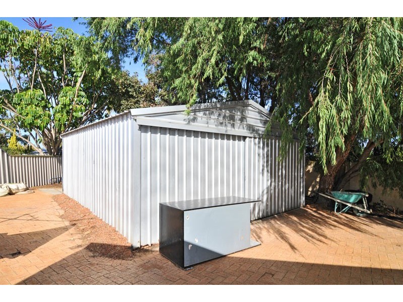 7 Kestrel Close, Halls Head WA 6210