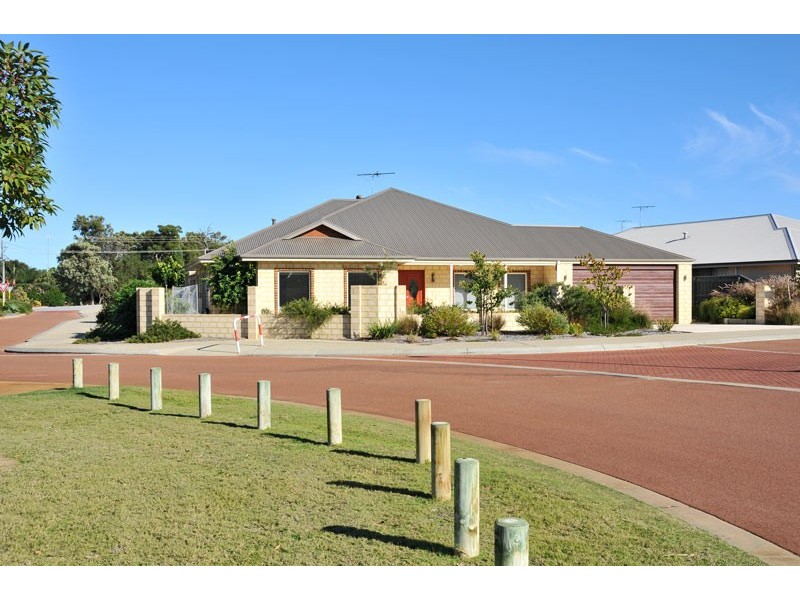 1 Blue Wren Gardens, Coodanup WA 6210