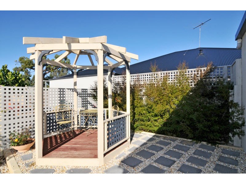 1 Blue Wren Gardens, Coodanup WA 6210