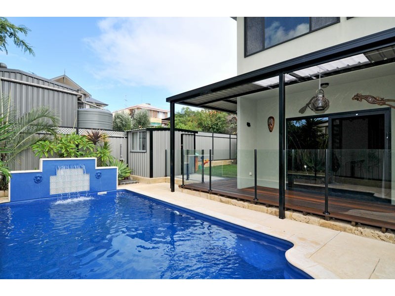 15 Corinna Street, Falcon WA 6210