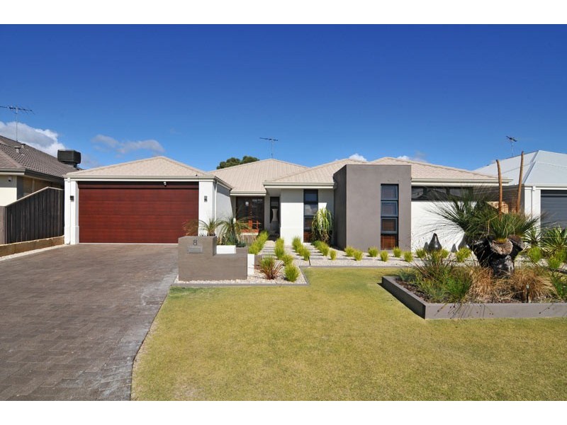 8 Pictum Way, Halls Head WA 6210