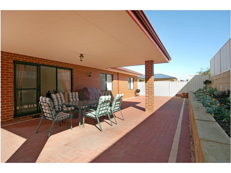 19 Tamar Break, Madora Bay WA 6210