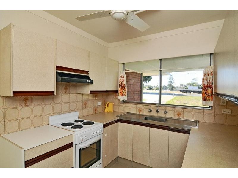 5 Blakeley Street, Mandurah WA 6210