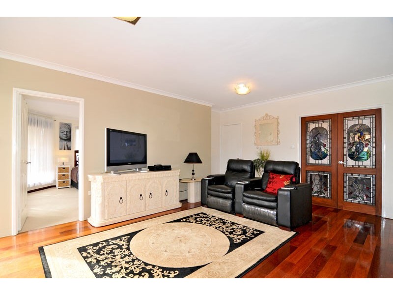 5 Donnelly Gardens, Dudley Park WA 6210