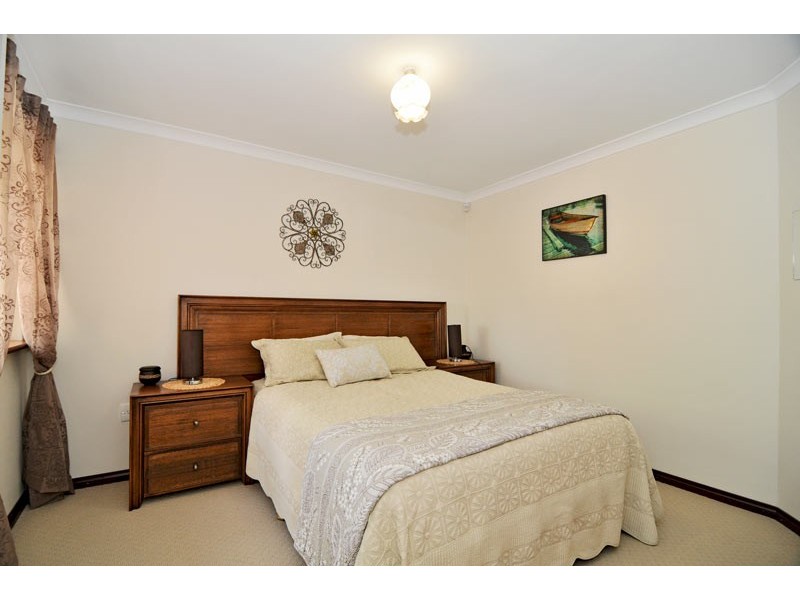 5 Donnelly Gardens, Dudley Park WA 6210