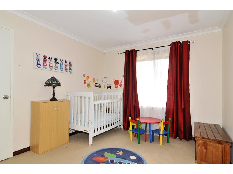 5 Donnelly Gardens, Dudley Park WA 6210