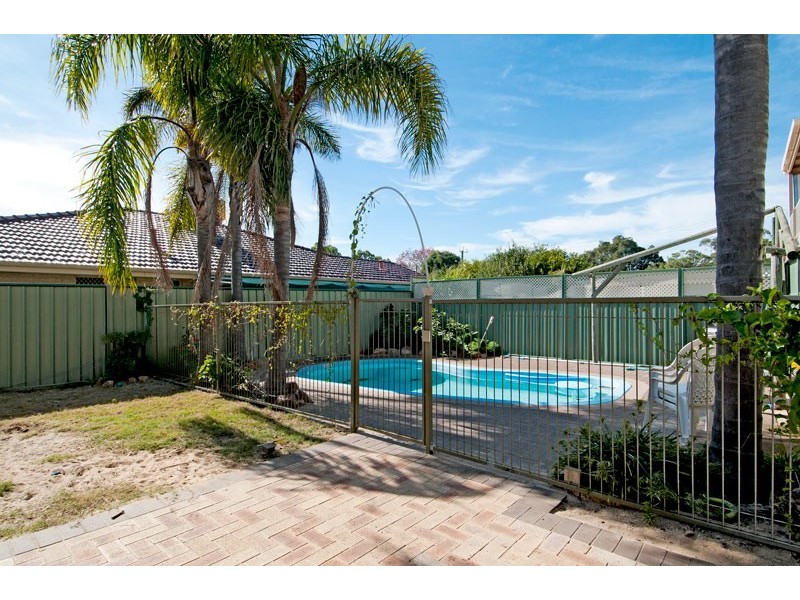 2/7 Glauert Road, Coodanup WA 6210