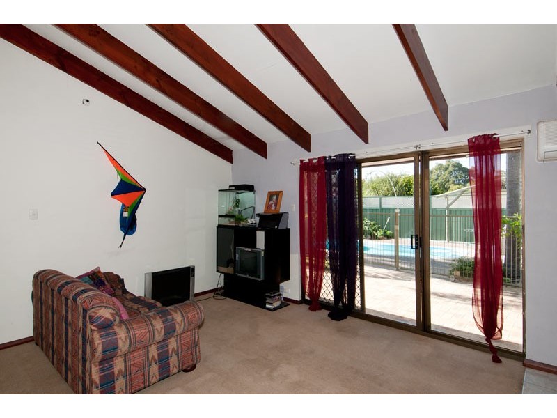 2/7 Glauert Road, Coodanup WA 6210