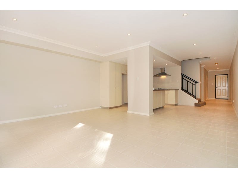 16/79 Sticks Boulevard, Erskine WA 6210
