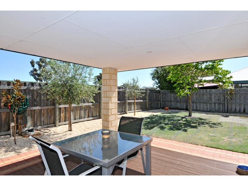 5 Onslow Court, Erskine WA 6210