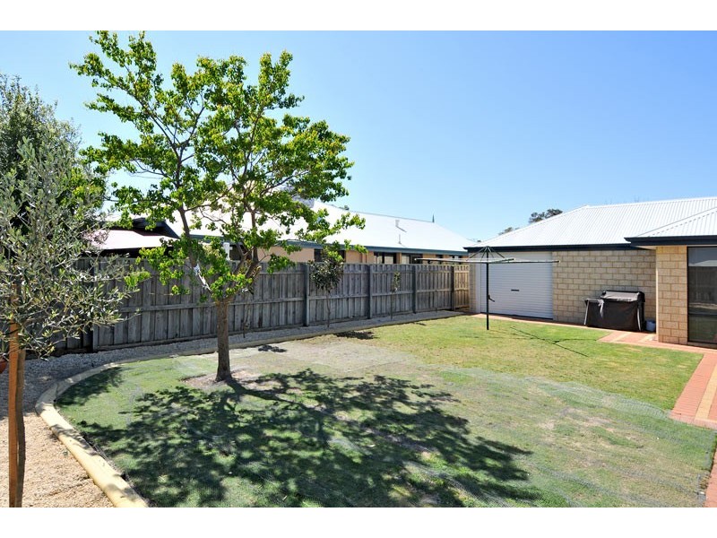 5 Onslow Court, Erskine WA 6210