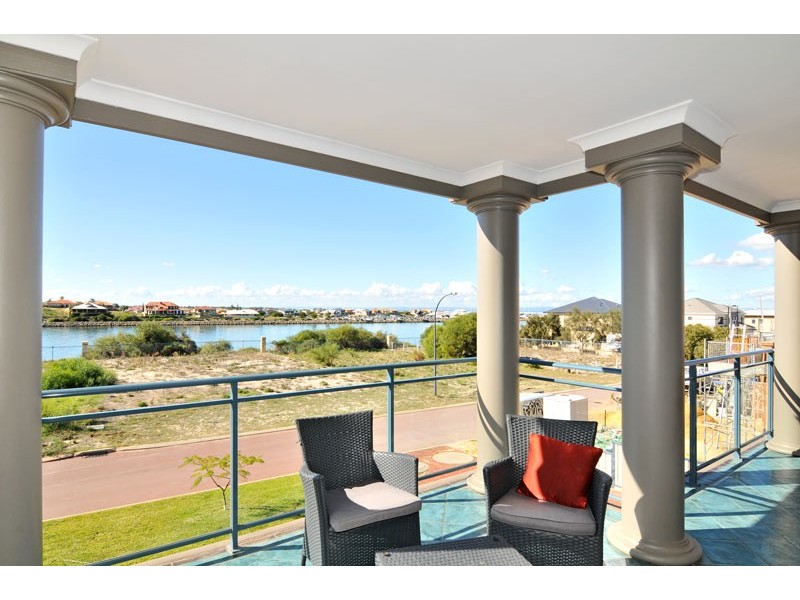 19 Moorburg Drive, Dawesville WA 6211