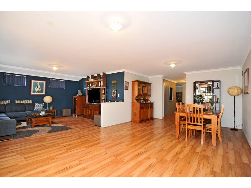 94 Oakleigh Drive, Erskine WA 6210