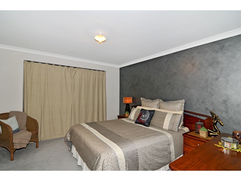 94 Oakleigh Drive, Erskine WA 6210