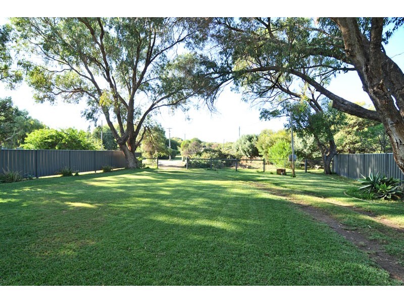 4 Ayrton St, Dawesville WA 6211