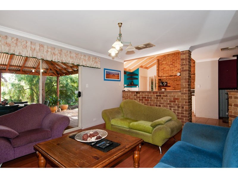 4 Maroona Place, Greenfields WA 6210
