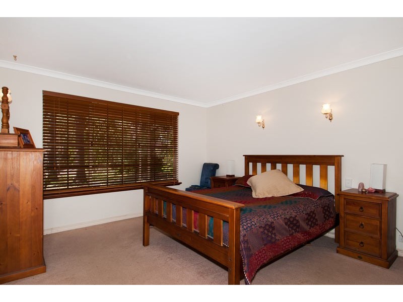4 Maroona Place, Greenfields WA 6210