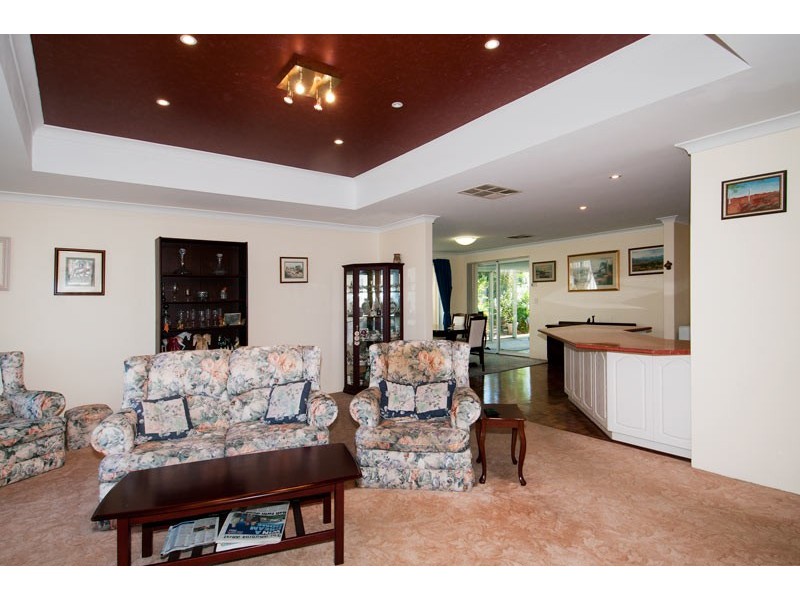 18 Eastlake Green, Meadow Springs WA 6210