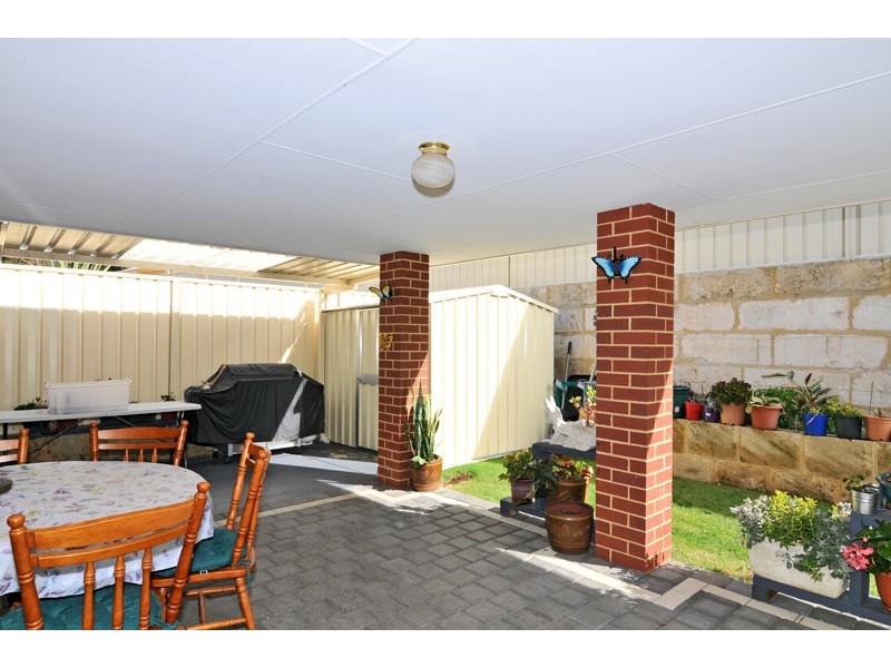 23 Warburton Trail, Lakelands WA 6180