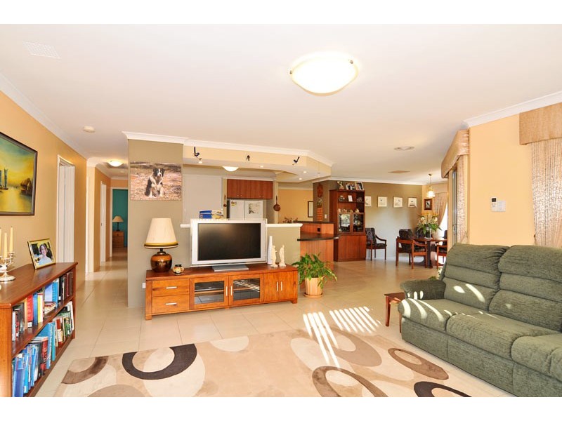 1 Tetrarose Parkway, Erskine WA 6210