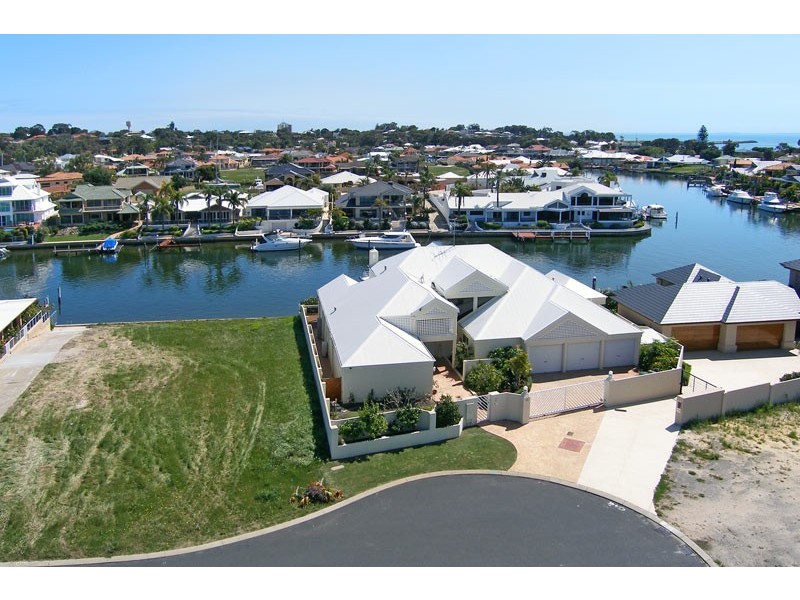 16 Reverie Mews, Halls Head WA 6210