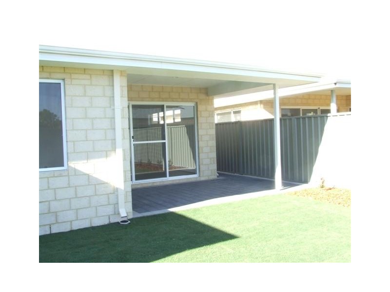 46 Nairns Rd, Coodanup WA 6210