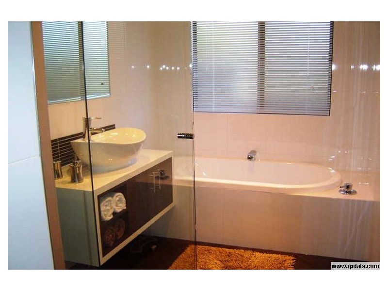 76A Janis Street, Halls Head WA 6210