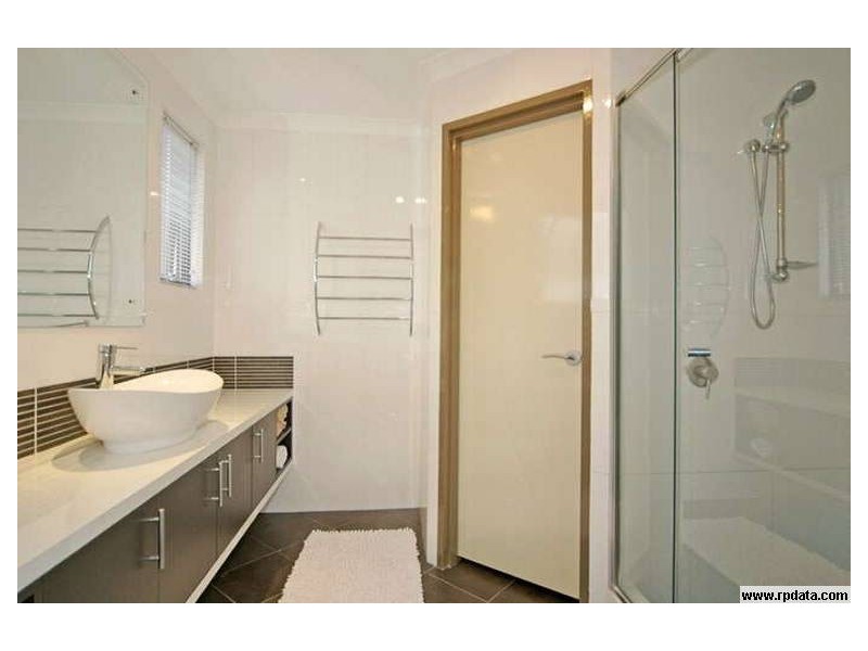 76A Janis Street, Halls Head WA 6210