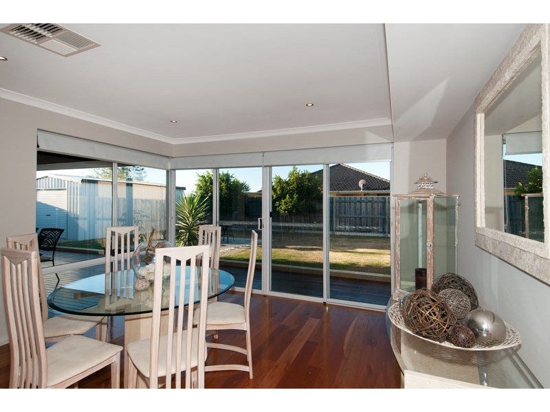 55 Seascapes Boulevard, Halls Head WA 6210