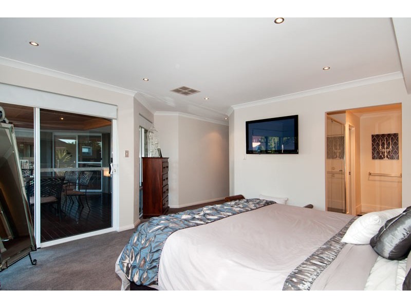 55 Seascapes Boulevard, Halls Head WA 6210